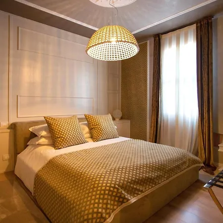 La Casa Di Loto Hotel