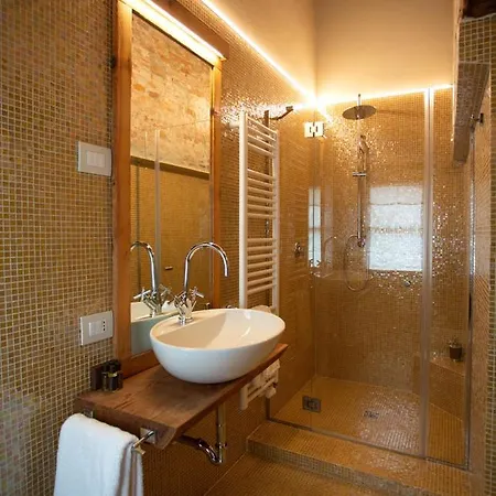 La Casa Di Loto Hotel
